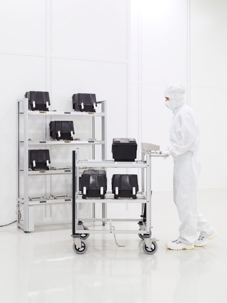 RFID PGV und RFID Regal mit Operator