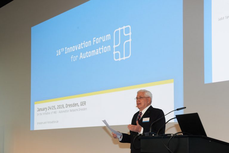 Steve Barlow als Host des 16th Innovation Forum for Automation Dresden