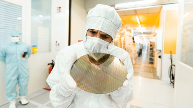 #LikeABosch Shawn in the clean room at Bosch with a wafer in his hand