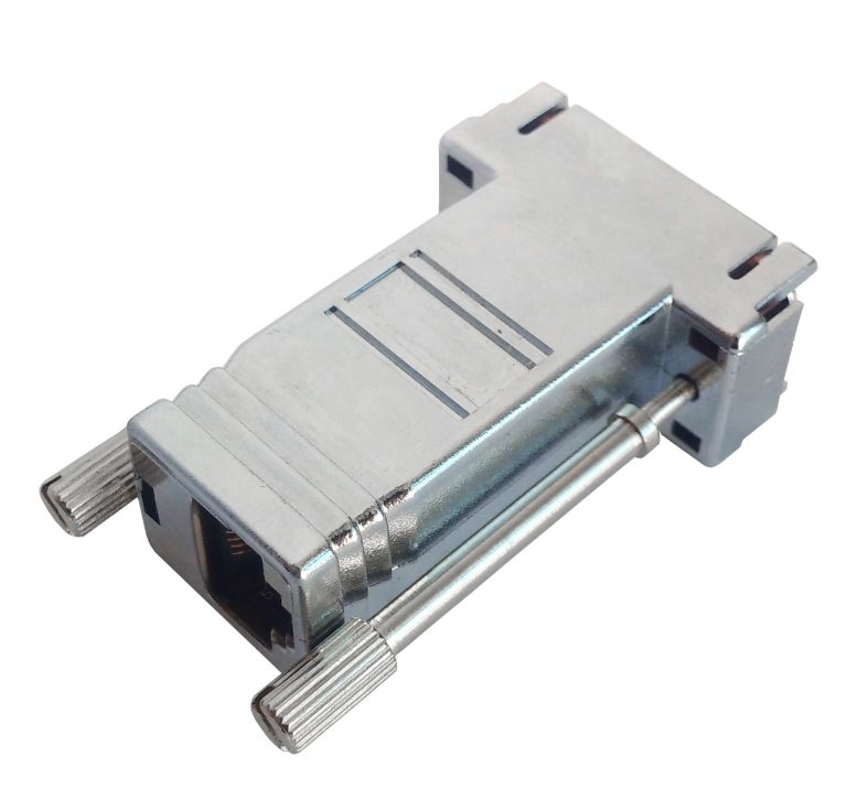 Adapter zur Konvertierung des CAN-Busses zwischen DB9-Steckverbindern und RJ45-Steckverbindern.