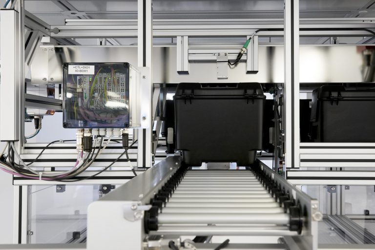 FlatStocker installation Zero Footprint Storage
