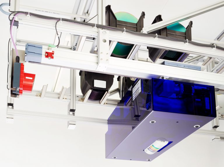FlatStocker with open wafer cassettes