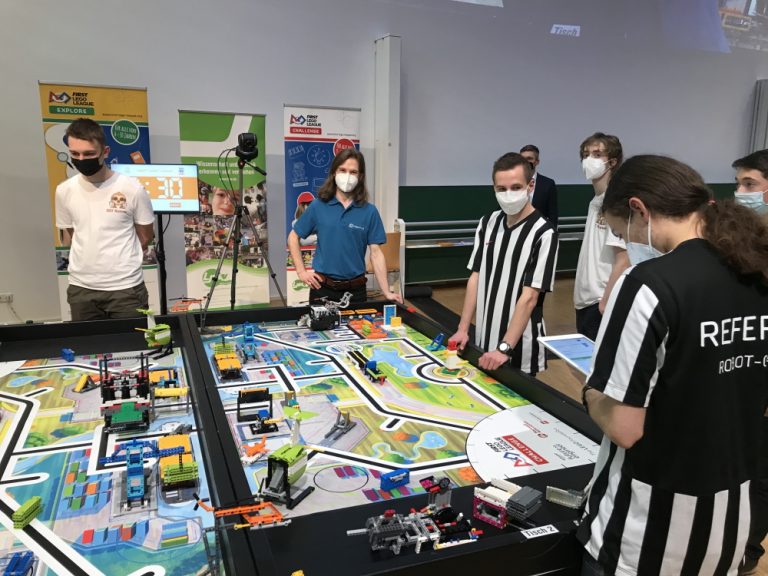 FLL-RegionalwettbewerbDD-Spieltische