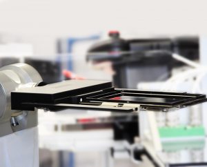 Active Mask Gripper in the Cleanroom