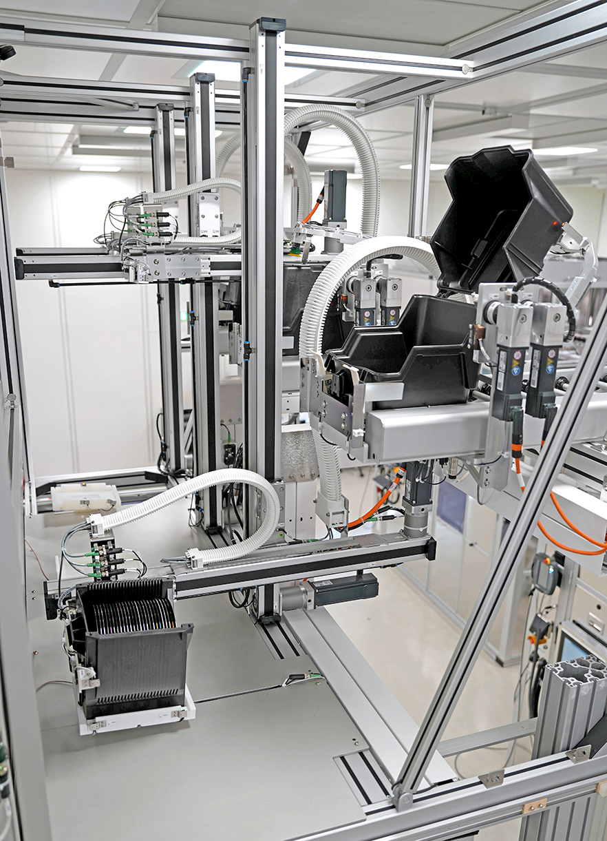 Box Opener for 200mm Fabs | Fabmatics