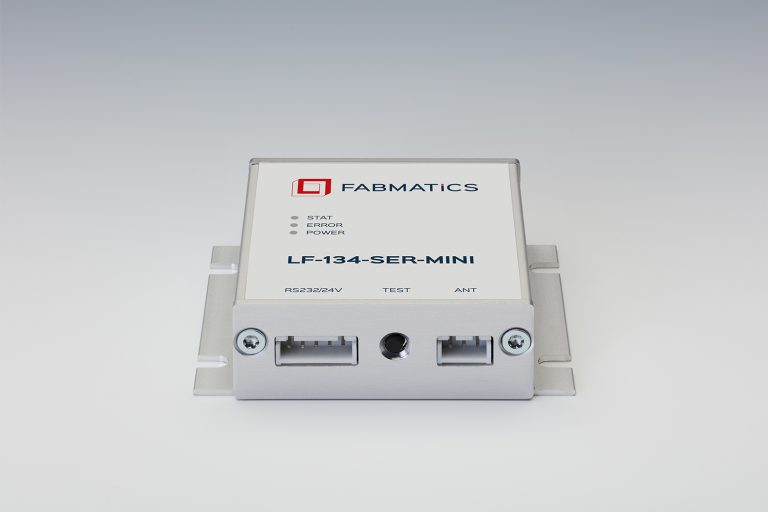 Frontansicht des RFID Readers LF 134 SER MINI mit RS232 Schnittstelle