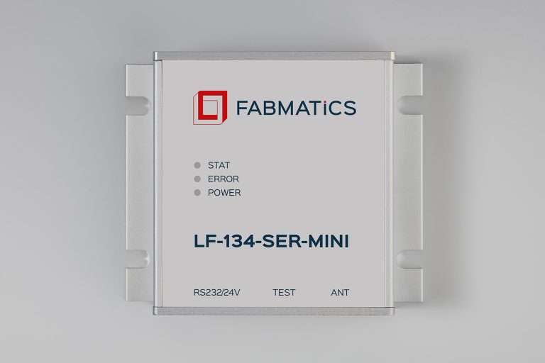 Draufsicht auf das kompakte Gehäuse des RFID Readers LF 134 SER MINI